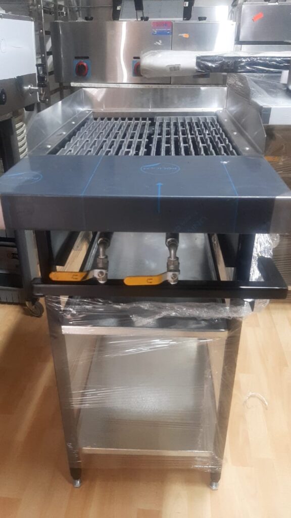2 Burner Open Flames Gas Griller + Grills or Flat Top